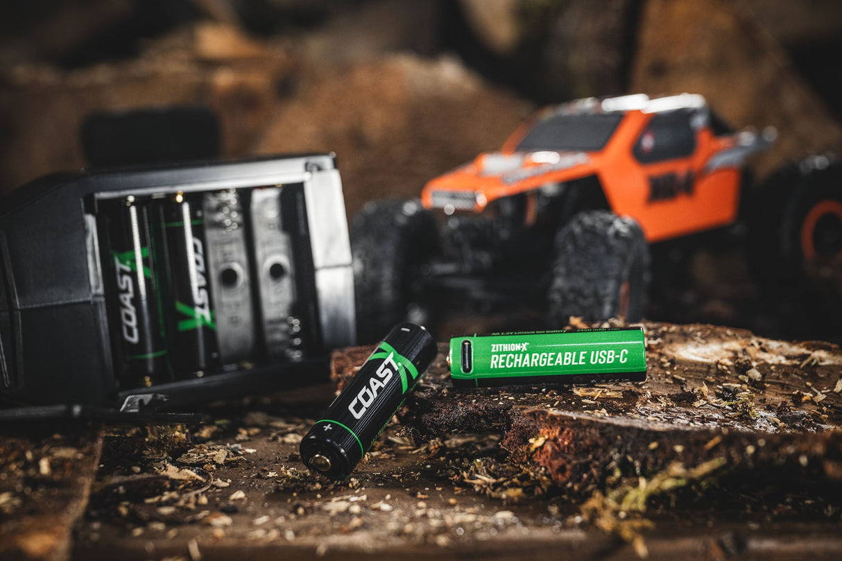 Coast AA 1.5 V, 2400 mAh USB-C Rechargeable Lithium-ion Protected Battery (4 Pack)