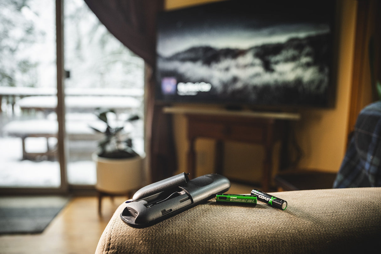 Coast AAA 1.5 V, 750 mAh USB-C Rechargeable Lithium-ion Protected Battery (4 Pack)