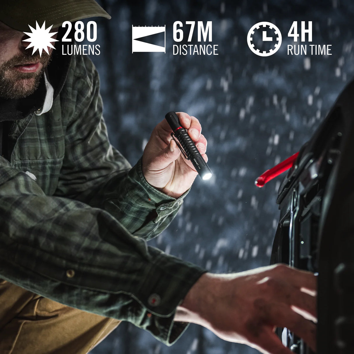 Coast XT10R Rechargeable LED Torch