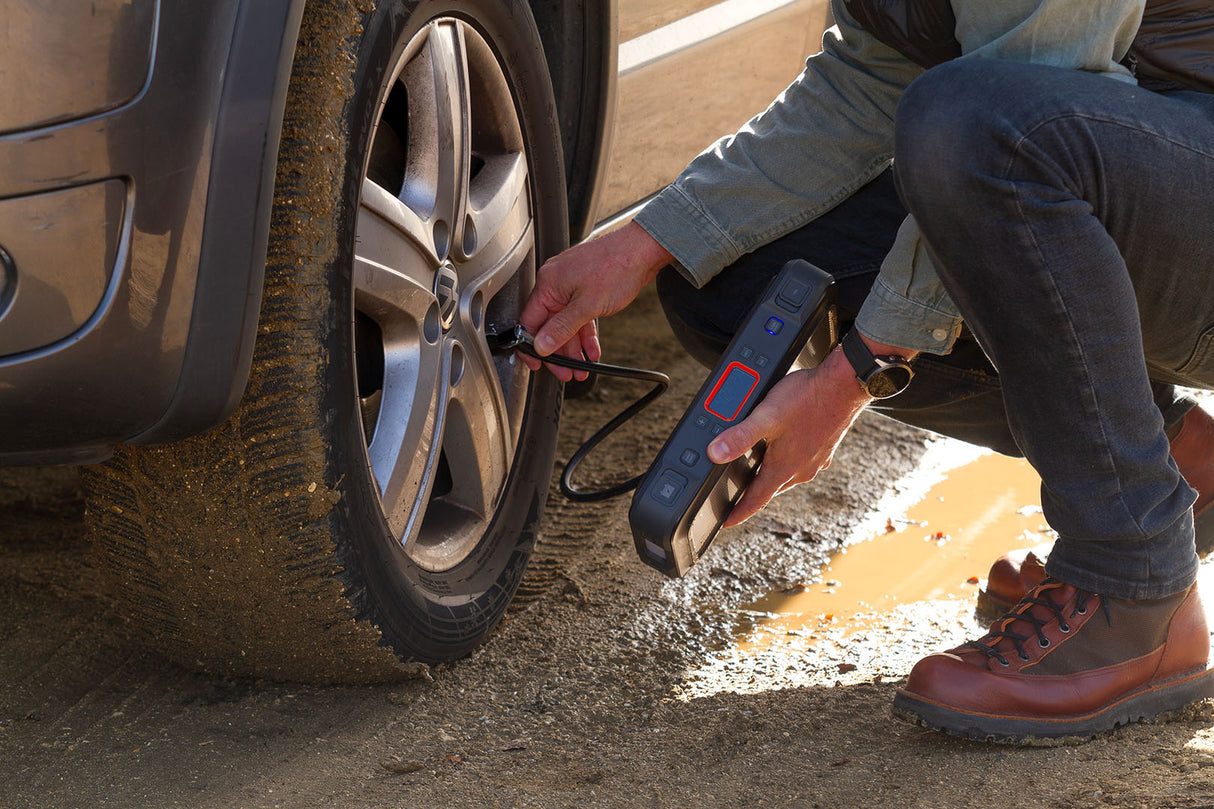 NEBO Ultimate Multi Voltage Power Pack