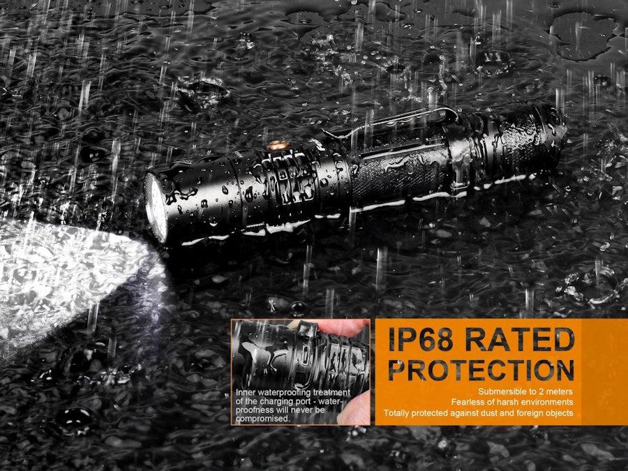 Fenix UC35 V2.0 Rechargeable LED Torch